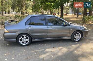 Седан Mitsubishi Lancer 2005 в Козелеці