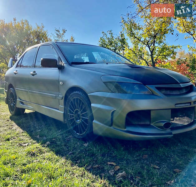 Седан Mitsubishi Lancer 2006 в Киеве