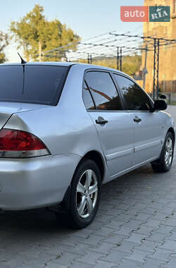Седан Mitsubishi Lancer 2005 в 