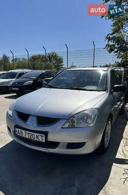 Седан Mitsubishi Lancer 2004 в Запоріжжі