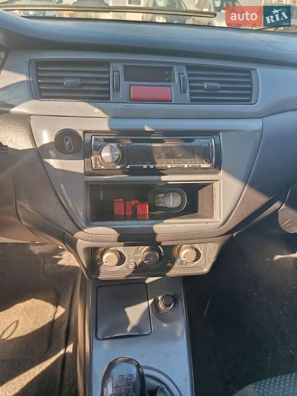 Седан Mitsubishi Lancer 2006 в Білій Церкві