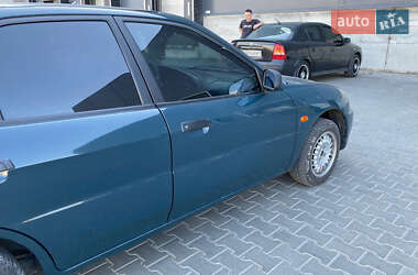 Седан Mitsubishi Lancer 1996 в 