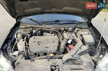 Седан Mitsubishi Lancer 2012 в 