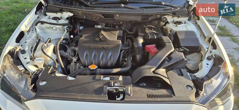 Хетчбек Mitsubishi Lancer 2009 в Кам'янському фото 36 Хетчбек Mitsubishi Lancer 2009 в Кам'янському