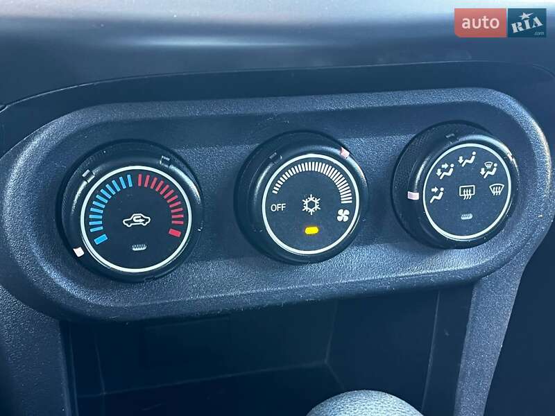 Седан Mitsubishi Lancer 2014 в Киеве