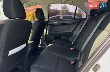 Седан Mitsubishi Lancer 2013 в 