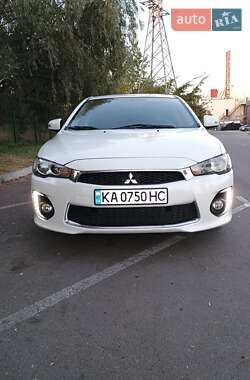 Седан Mitsubishi Lancer 2017 в Киеве