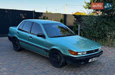 Седан Mitsubishi Lancer 1989 в 
