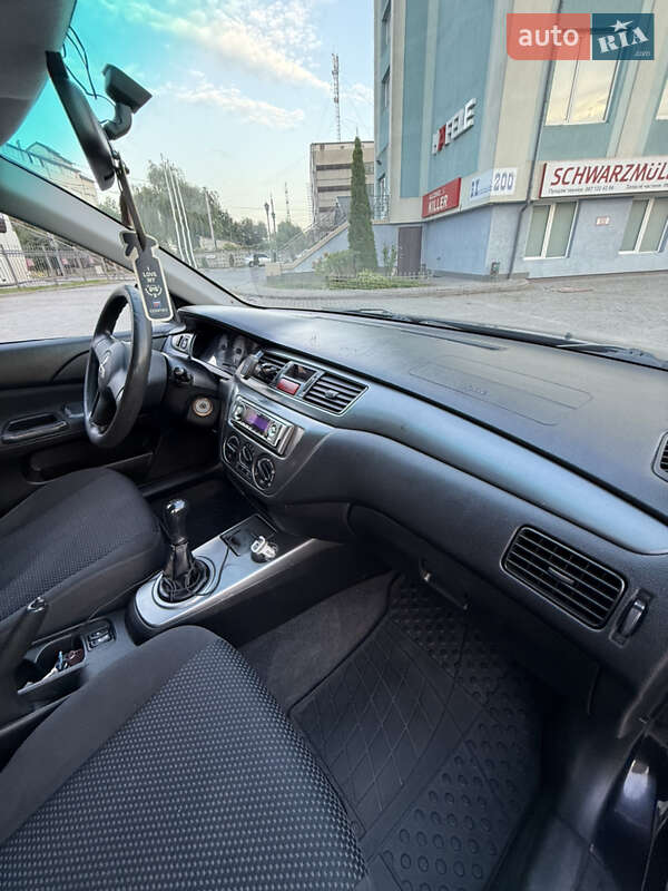 Седан Mitsubishi Lancer 2006 в Львові