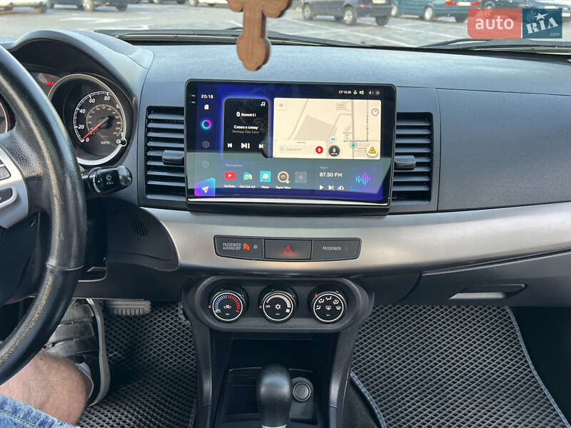 Седан Mitsubishi Lancer 2015 в Виннице