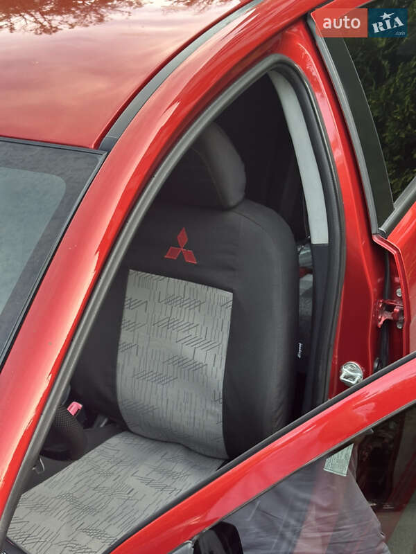 Седан Mitsubishi Lancer 2008 в Ужгороде