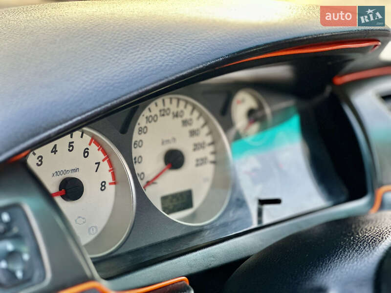 Седан Mitsubishi Lancer 2005 в Одессе