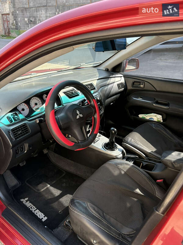 Седан Mitsubishi Lancer 2007 в Корце