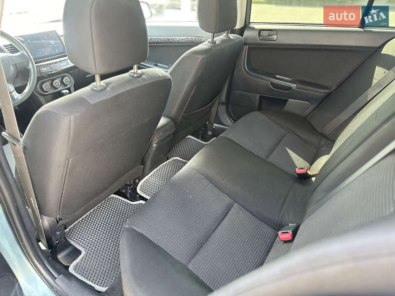 Седан Mitsubishi Lancer 2007 в Калуше