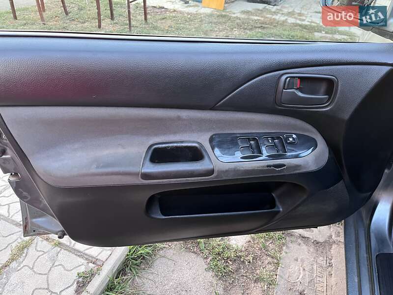 Седан Mitsubishi Lancer 2005 в Кобеляках