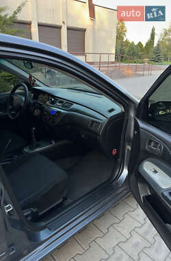 Седан Mitsubishi Lancer 2005 в 