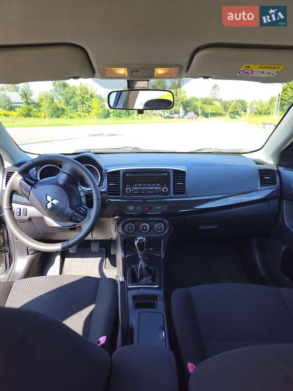 Седан Mitsubishi Lancer 2013 в Львове фото 2 Седан Mitsubishi Lancer 2013 в Львове