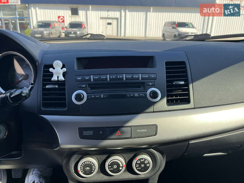Седан Mitsubishi Lancer 2008 в Черкасах