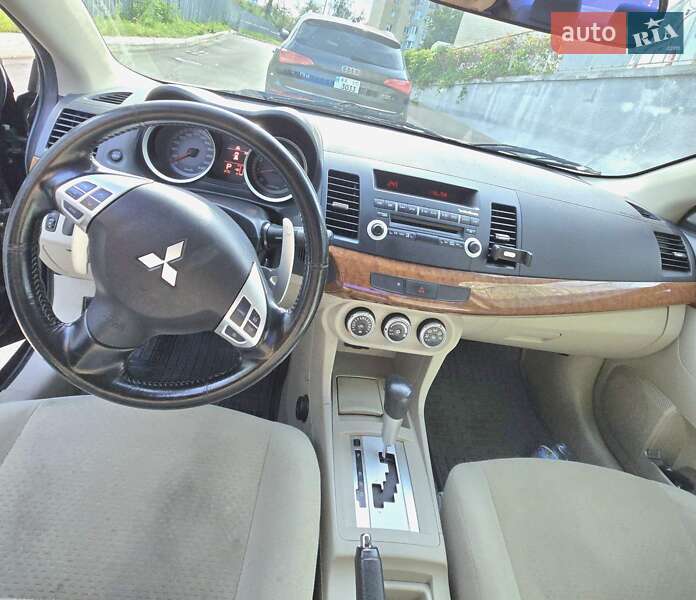 Седан Mitsubishi Lancer 2008 в Киеве