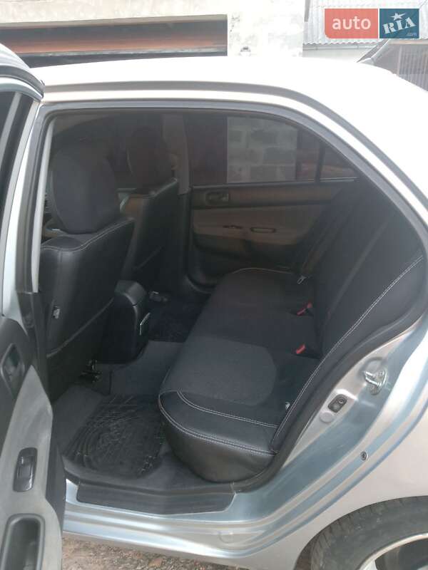 Седан Mitsubishi Lancer 2004 в Львові фото 4 Седан Mitsubishi Lancer 2004 в Львові