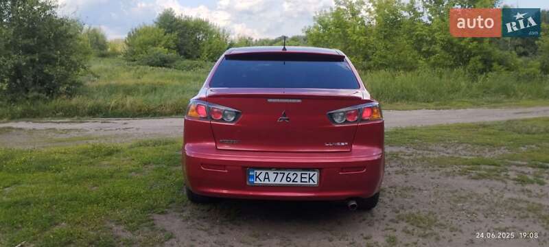 Седан Mitsubishi Lancer 2016 в Киеве