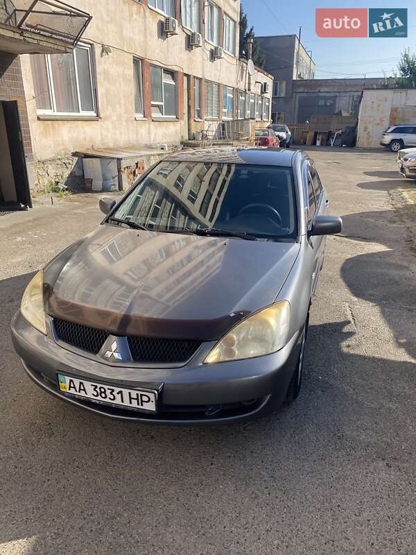 Седан Mitsubishi Lancer 2008 в Киеве
