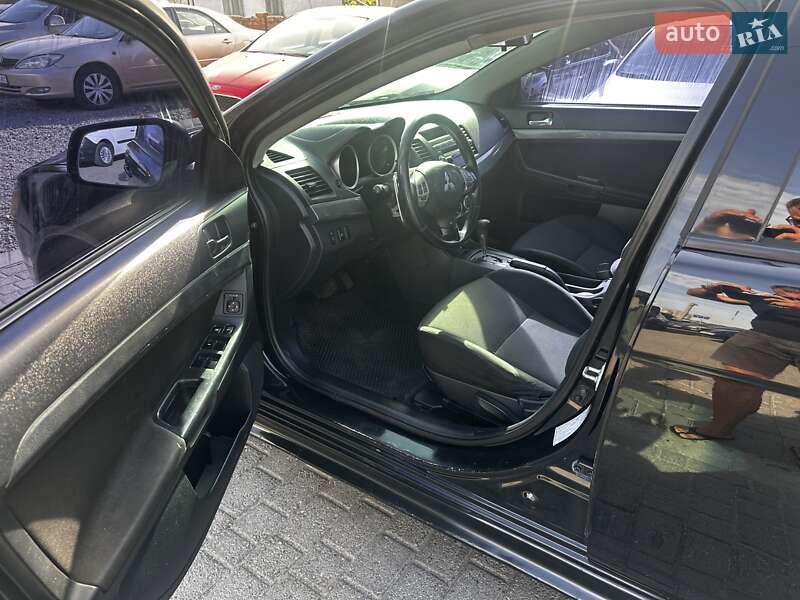 Седан Mitsubishi Lancer 2007 в Николаеве