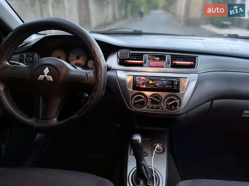 Седан Mitsubishi Lancer 2007 в Днепре