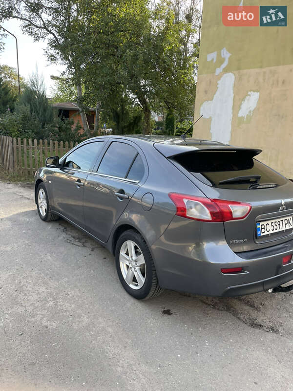 Хэтчбек Mitsubishi Lancer 2009 в Львове фото 8 Хэтчбек Mitsubishi Lancer 2009 в Львове