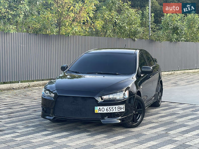 Седан Mitsubishi Lancer 2008 в Сваляве