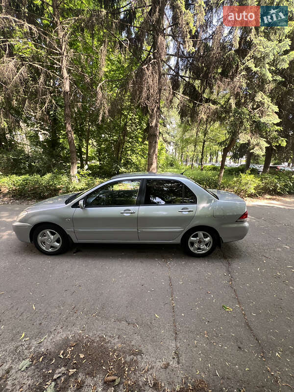 Седан Mitsubishi Lancer 2006 в Виннице