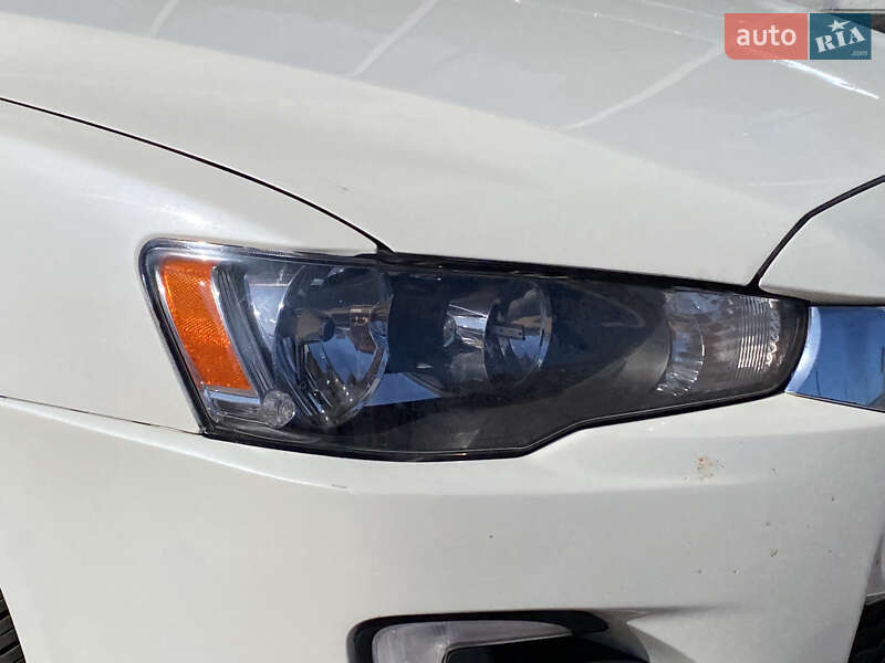 Седан Mitsubishi Lancer 2016 в Киеве