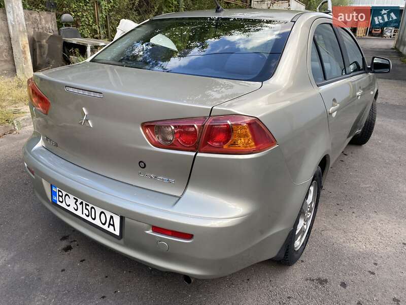 Седан Mitsubishi Lancer 2008 в Львове