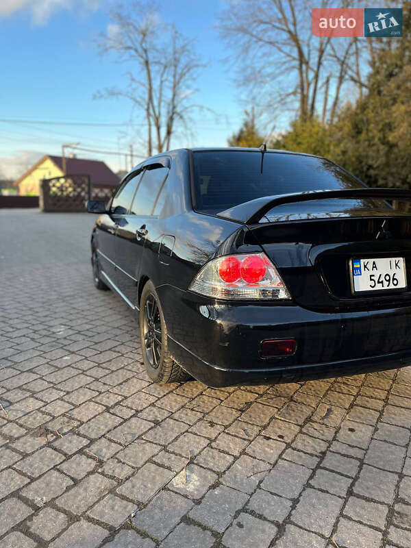 Седан Mitsubishi Lancer 2005 в Ирпене