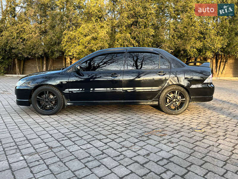 Mitsubishi Lancer 2005