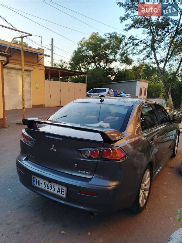 Седан Mitsubishi Lancer 2010 в Болграді