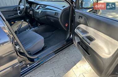 Седан Mitsubishi Lancer 2004 в 