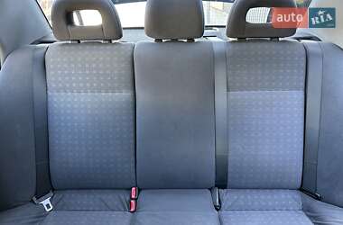 Седан Mitsubishi Lancer 2004 в 