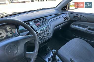 Седан Mitsubishi Lancer 2004 в 
