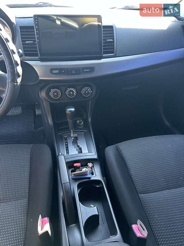 Седан Mitsubishi Lancer 2008 в Мукачево