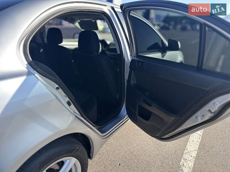 Седан Mitsubishi Lancer 2008 в Мукачево