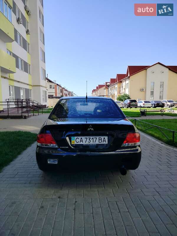 Седан Mitsubishi Lancer 2009 в Черкассах