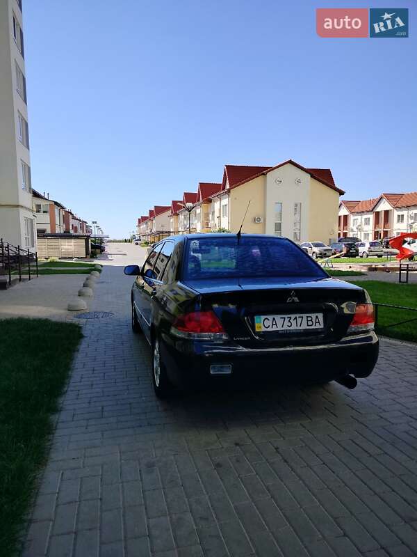 Седан Mitsubishi Lancer 2009 в Черкассах