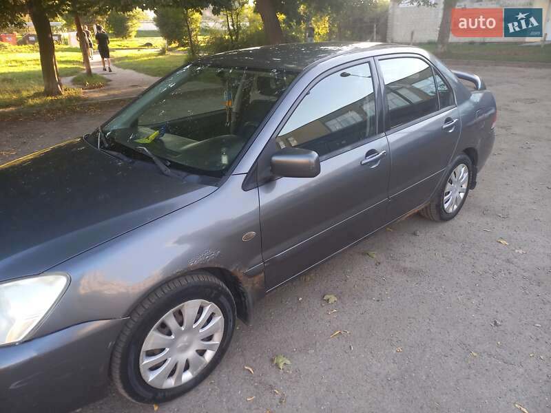 Седан Mitsubishi Lancer 2007 в Львові фото 4 Седан Mitsubishi Lancer 2007 в Львові