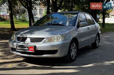Седан Mitsubishi Lancer 2005 в Киеве