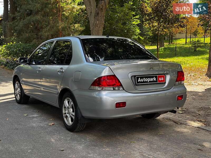 Седан Mitsubishi Lancer 2005 в Киеве фото 9 Седан Mitsubishi Lancer 2005 в Киеве