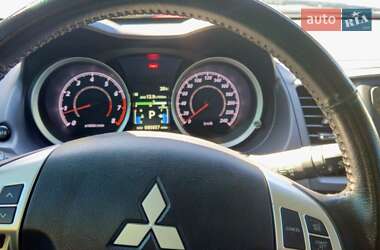 Седан Mitsubishi Lancer 2016 в 
