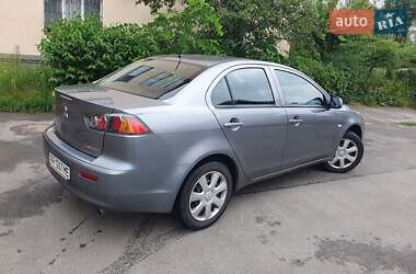 Седан Mitsubishi Lancer 2012 в 