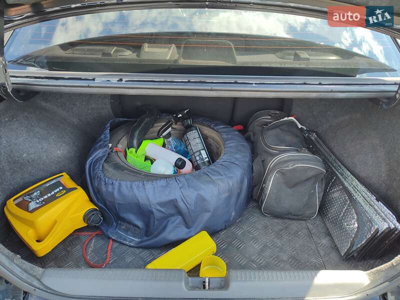 Седан Mitsubishi Lancer 2006 в Днепре