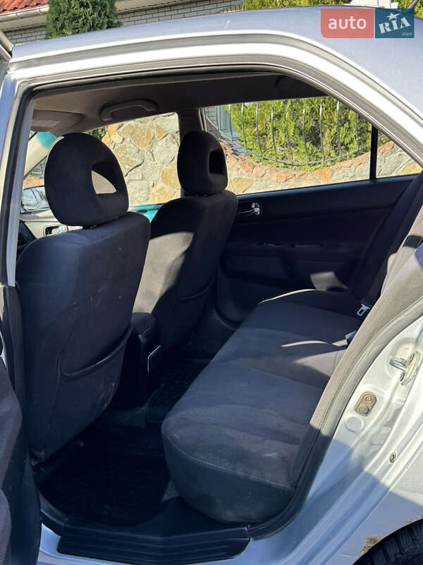 Седан Mitsubishi Lancer 2005 в Виннице